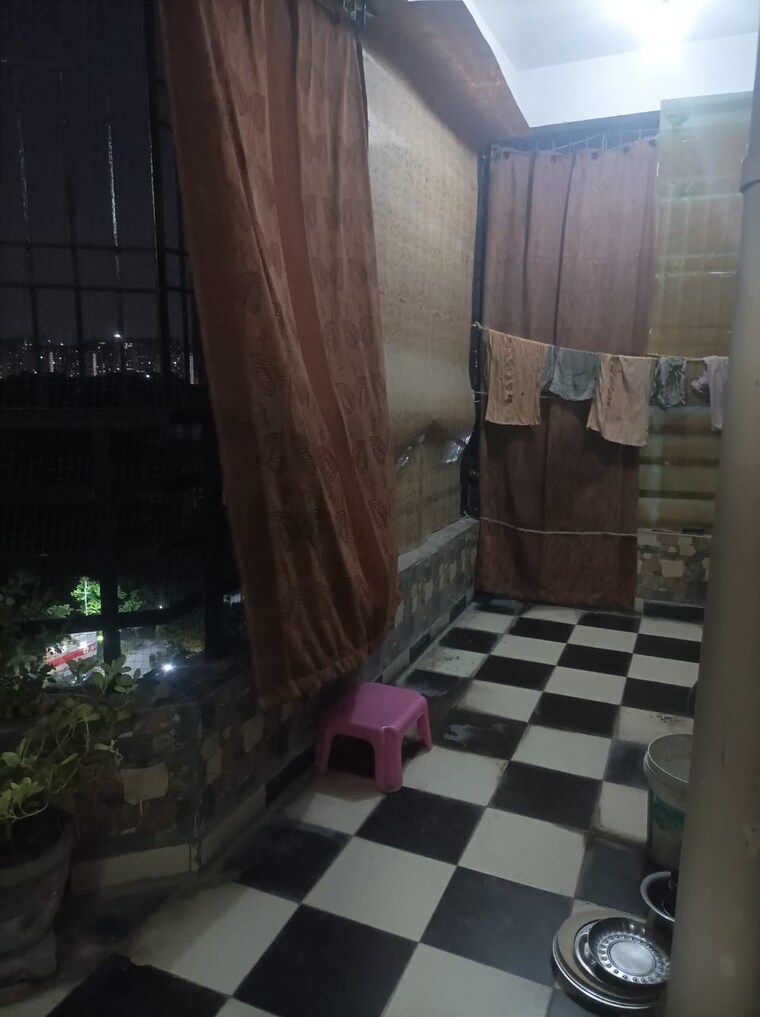 Bathroom, paramount-symphony 2 Bedroom 1095 Sq.Ft. Apartment In Sain Vihar Ghaziabad 9047757