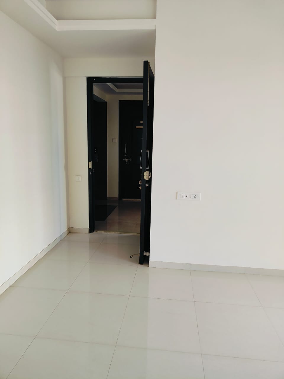 2 BHK + Extra Room 1100 Sq.Ft. Apartment in Goel Ganga Nebula