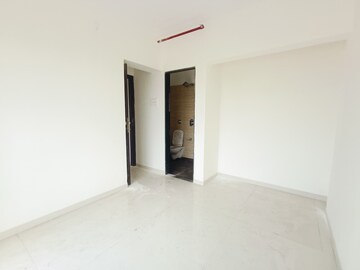 Room in 1 BHK Apartment at Metropolis Rivera, Kasarvadavali – for Rent