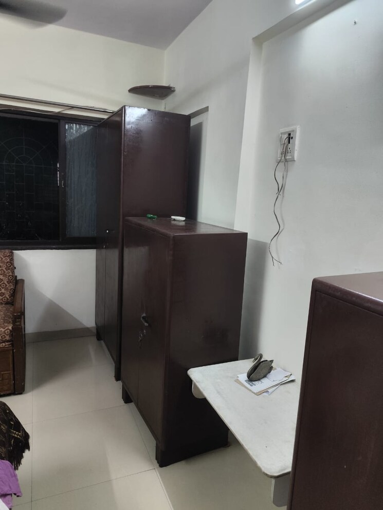 Team Area, kamla-airbus 1.5 Bedroom 675 Sq.Ft. Apartment In Andheri East Mumbai 9047778