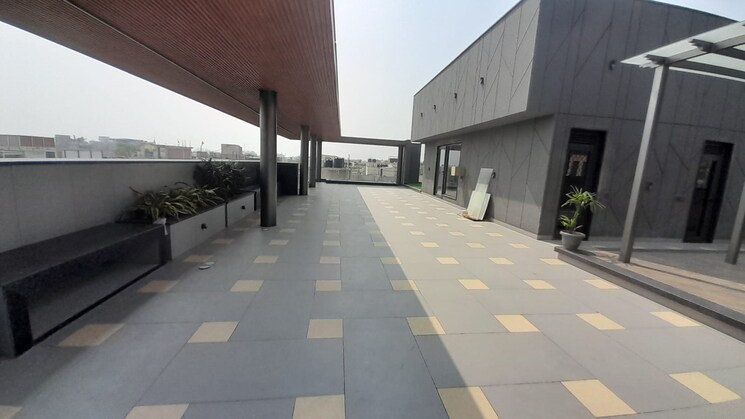  Parking, veera-safdarjung-enclave 4 Bedroom 2700 Sq.Ft. Apartment In Safdarjung Enclave Delhi 9047770