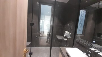 Furnished Amenities in 4 BHK Apartment at Veera Safdarjung Enclave, Safdarjung Enclave – for Sale