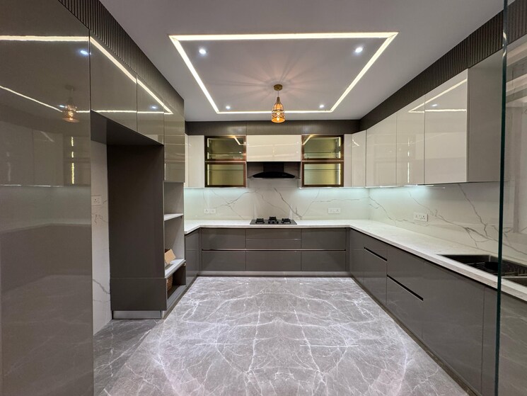 Kitchen, veera-safdarjung-enclave 4 Bedroom 2700 Sq.Ft. Apartment In Safdarjung Enclave Delhi 9047770