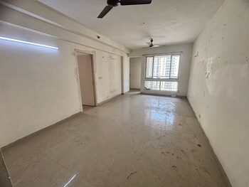 Jaypee Kensington Park Apartments