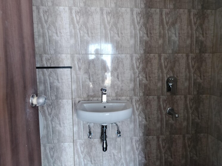 Bathroom, shapoorji-pallonji-sensorium 3 Bedroom 800 Sq.Ft. Apartment In Hinjewadi Pune 9047786
