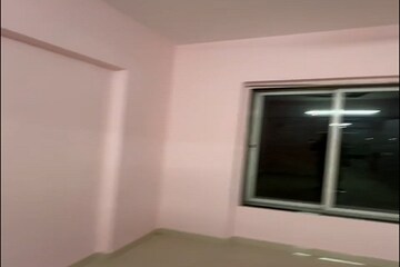 Room in 1 BHK Apartment at Girgaon – for Sale