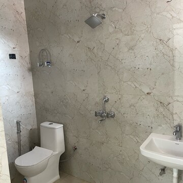 Bathroom in 3 BHK Apartment at Mansrovar Apartment, Sector 52 – for Rent