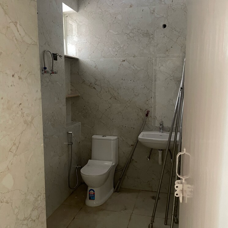 Bathroom, mansrovar-apartment 3 Bedroom 1750 Sq.Ft. Apartment In Sector 52 Noida 9047837