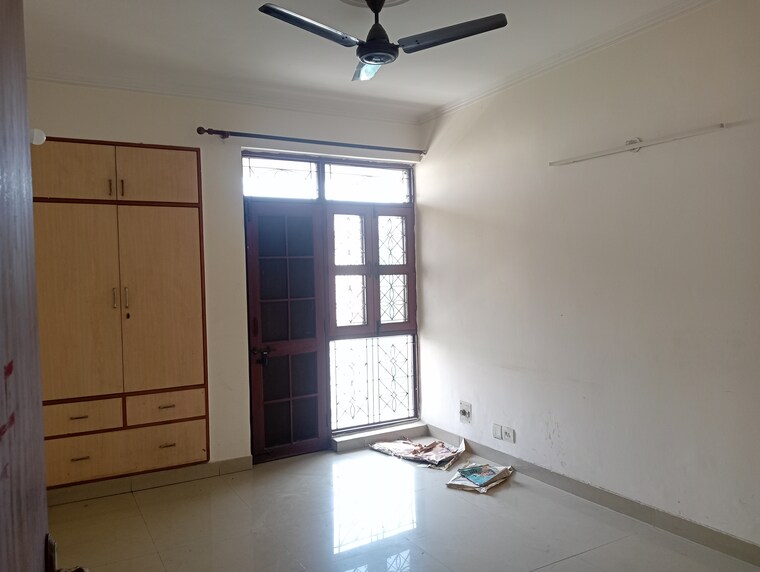 Room, parsvnath-prestige 3 Bedroom 1795 Sq.Ft. Apartment In Sector 93a Noida 9047827