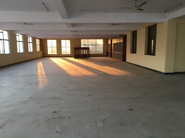 Parking in  Office Space at Sector 58 – for Rent