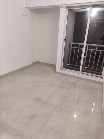 Room in 2 BHK Apartment at Vihang Vermont, Ghodbunder Road – for Rent