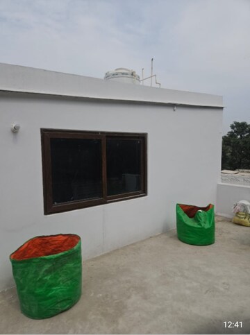Furnished Amenities in 2 BHK Builder Floor at Sector 38 – for Rent