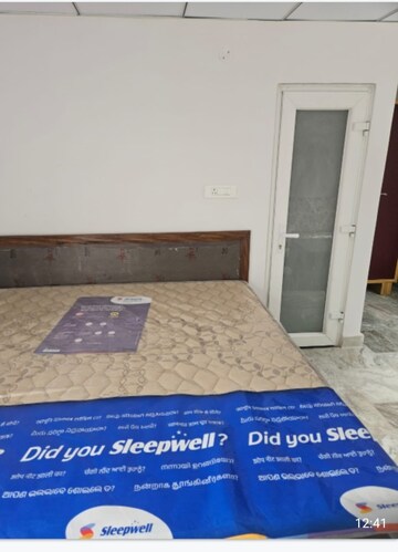 Bedroom in 2 BHK Builder Floor at Sector 38 – for Rent