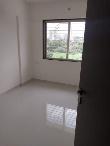 Room in 2 BHK Apartment at Sukhwani Hermosa Casa, Mundhwa – for Rent