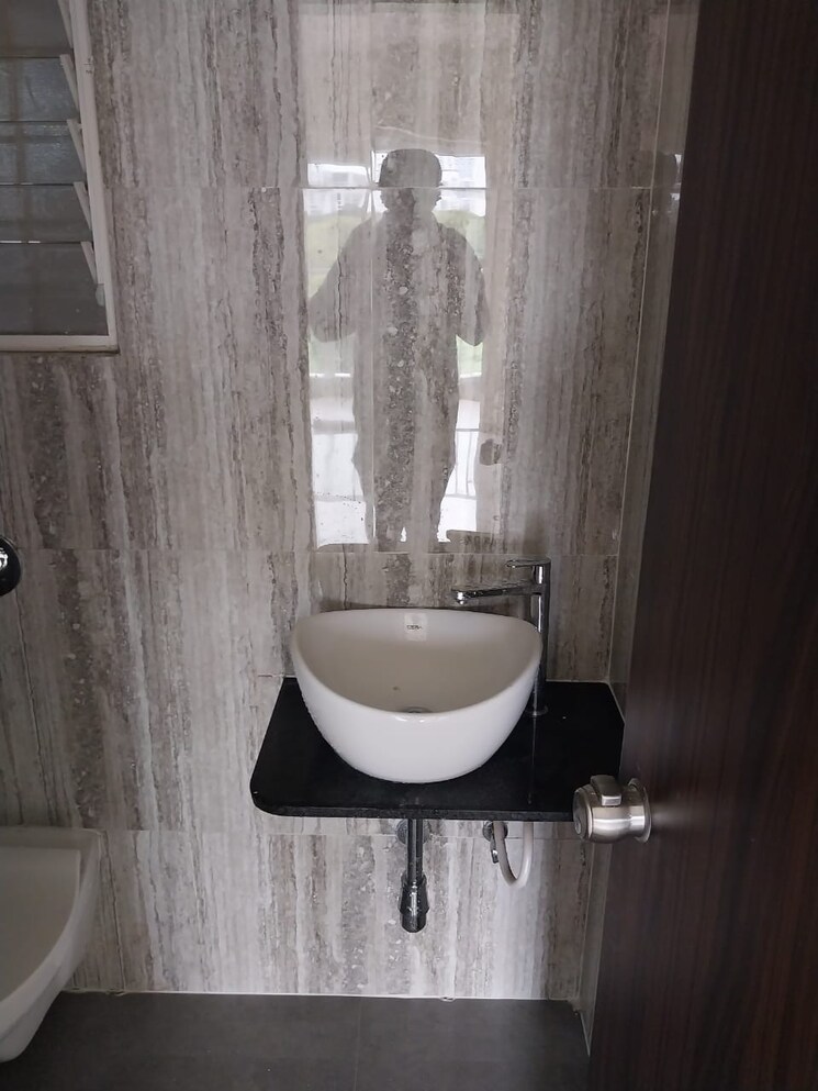 Bathroom, sukhwani-hermosa-casa 2 Bedroom 784 Sq.Ft. Apartment In Mundhwa Pune 9047883
