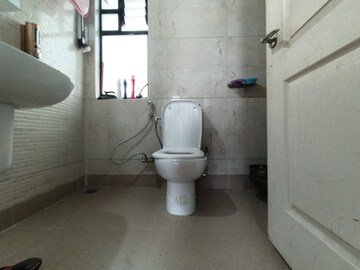 Bathroom in 2 BHK Apartment at Kumar Park Infinia, Fursungi – for Rent