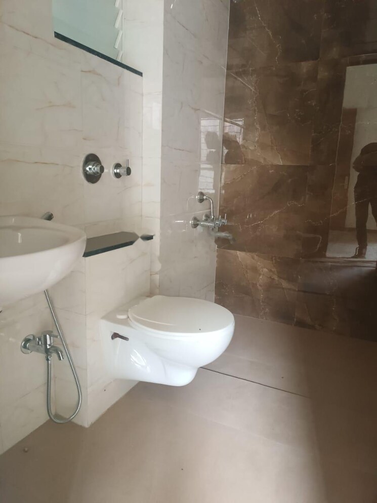 Bathroom, saheel-itrend-homes 1 Bedroom 630 Sq.Ft. Apartment In Hinjewadi Pune 9047905