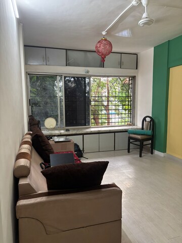 Living Room in 1.5 BHK Apartment at Suparshwa Urbana, Andheri East – for Rent