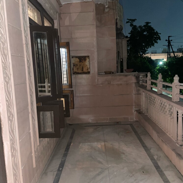 Balcony, sector 71 3 Bedroom 2000 Sq.Ft. Independent House In Sector 71 Noida 9047961