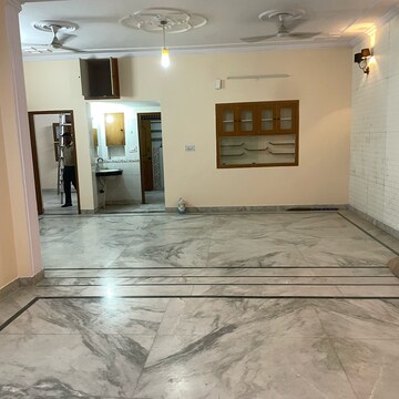 Living Room in 3 BHK Independent House at Sector 71 – for Rent