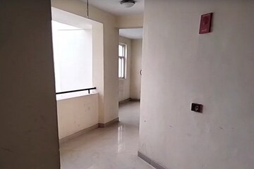 3 BHK Apartment For Rent in Omaxe Grand, Sector 93b