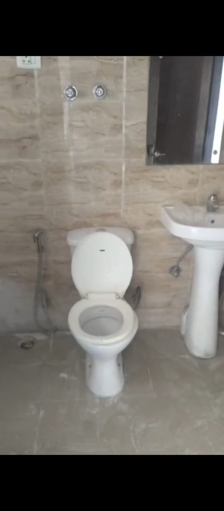 Bathroom, ajnara-le-garden 2 Bedroom 1140 Sq.Ft. Apartment In Sector 16b Greater Noida Greater Noida 9047967