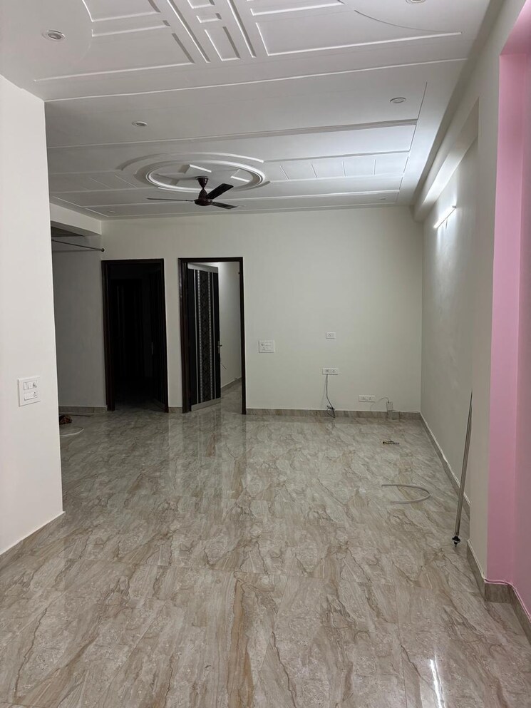 Room, sector 45 2 Bedroom 1200 Sq.Ft. Builder Floor In Sector 45 Gurgaon 9047981