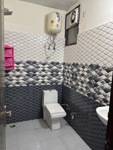 Team Area in 2 BHK Builder Floor at Sector 45 – for Rent