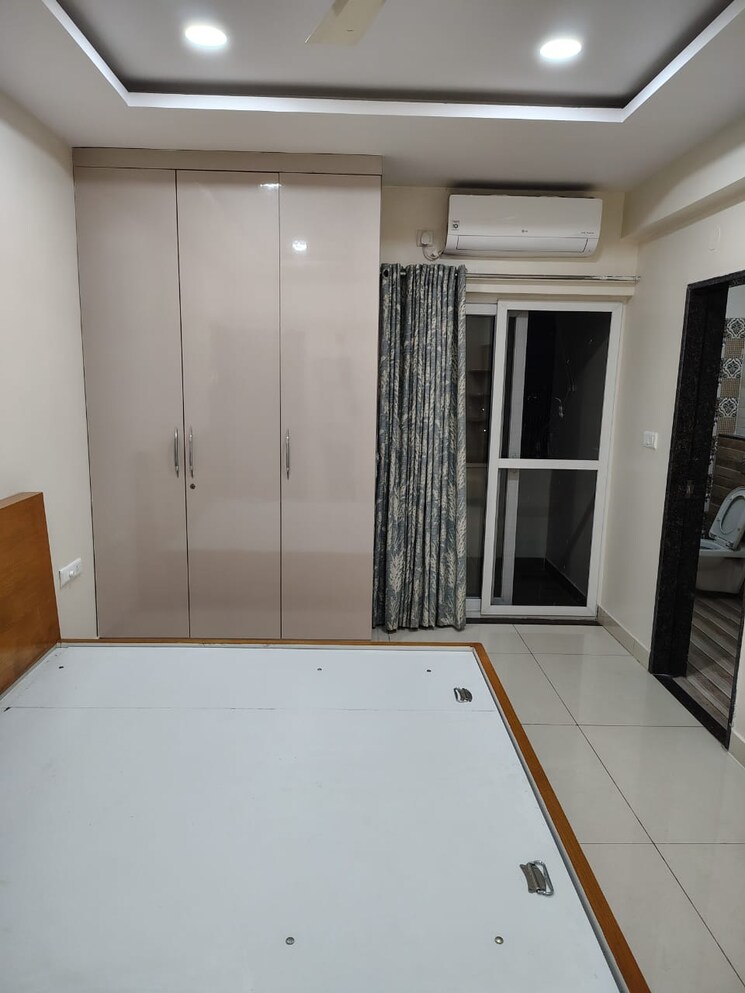 Room, vasavi-sri-nilayam 3 Bedroom 1650 Sq.Ft. Apartment In Lb Nagar Hyderabad 9047644