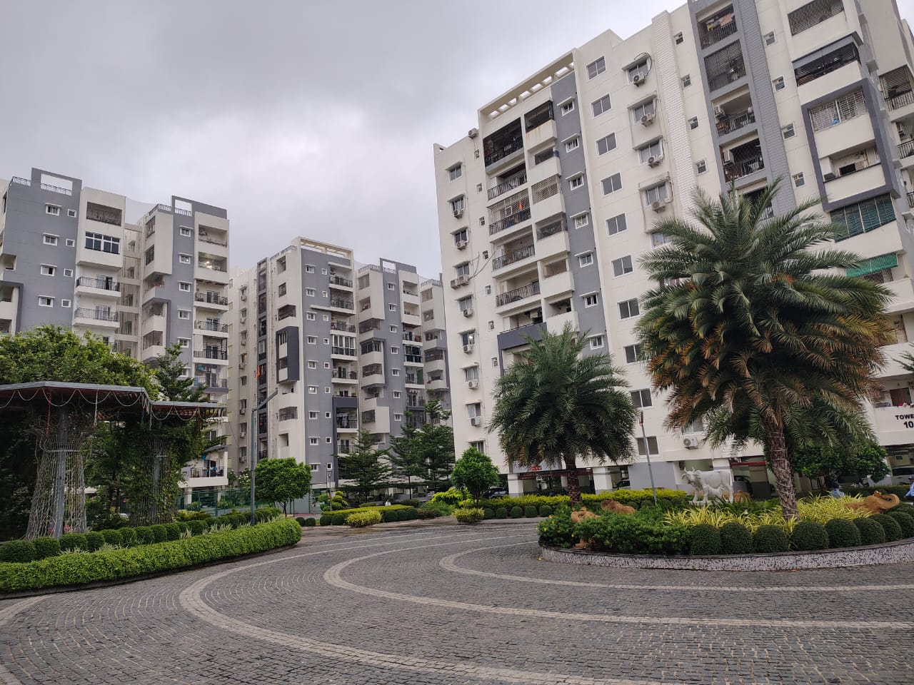 3 BHK + Pooja Room,Study Room Apartment For Sale in Vasavi Sri Nilayam