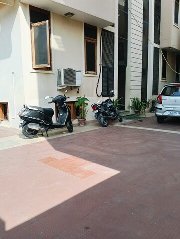 Parking in  Office Space at Vaishali Nagar – for Rent