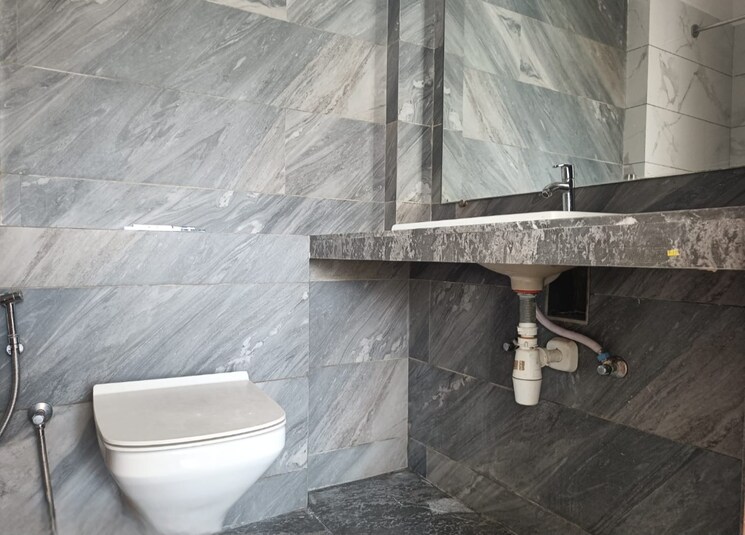 Bathroom, kalpataru-sunrise-grande 2 Bedroom 535 Sq.Ft. Apartment In Kolshet Road Thane 9047990