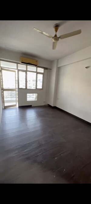 Room in 2 BHK Apartment at GH-7 Crossings Republik, Vijay Nagar – for Sale