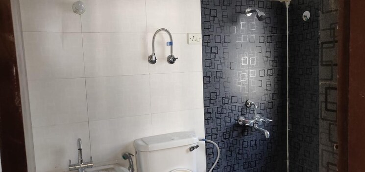 Bathroom, gh-7-crossings-republik 3 Bedroom 1725 Sq.Ft. Apartment In Vijay Nagar Ghaziabad 9048046