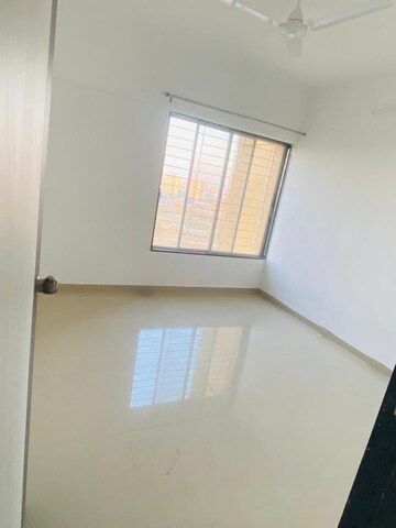 2 BHK Apartment For Rent in Raj Heramba Venkatesh Imperia, Tathawade