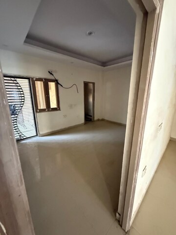 Building Lobby in 2 BHK Builder Floor at Sector 63 – for Sale