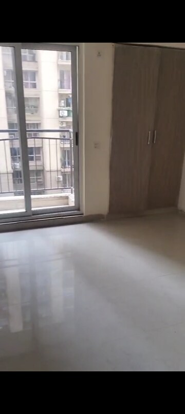 Room in 3 BHK Apartment at Aditya World City, Shahpur Bamheta – for Rent