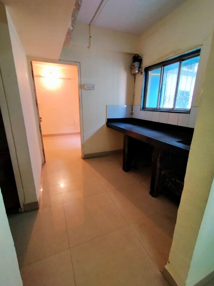 Room, saptarishi-towers 1 Bedroom 600 Sq.Ft. Apartment In Kandivali West Mumbai 9048091
