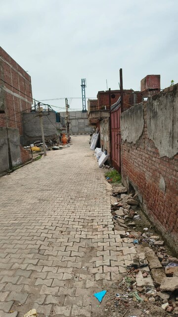  Plot For Sale in Dlf Ankur Vihar