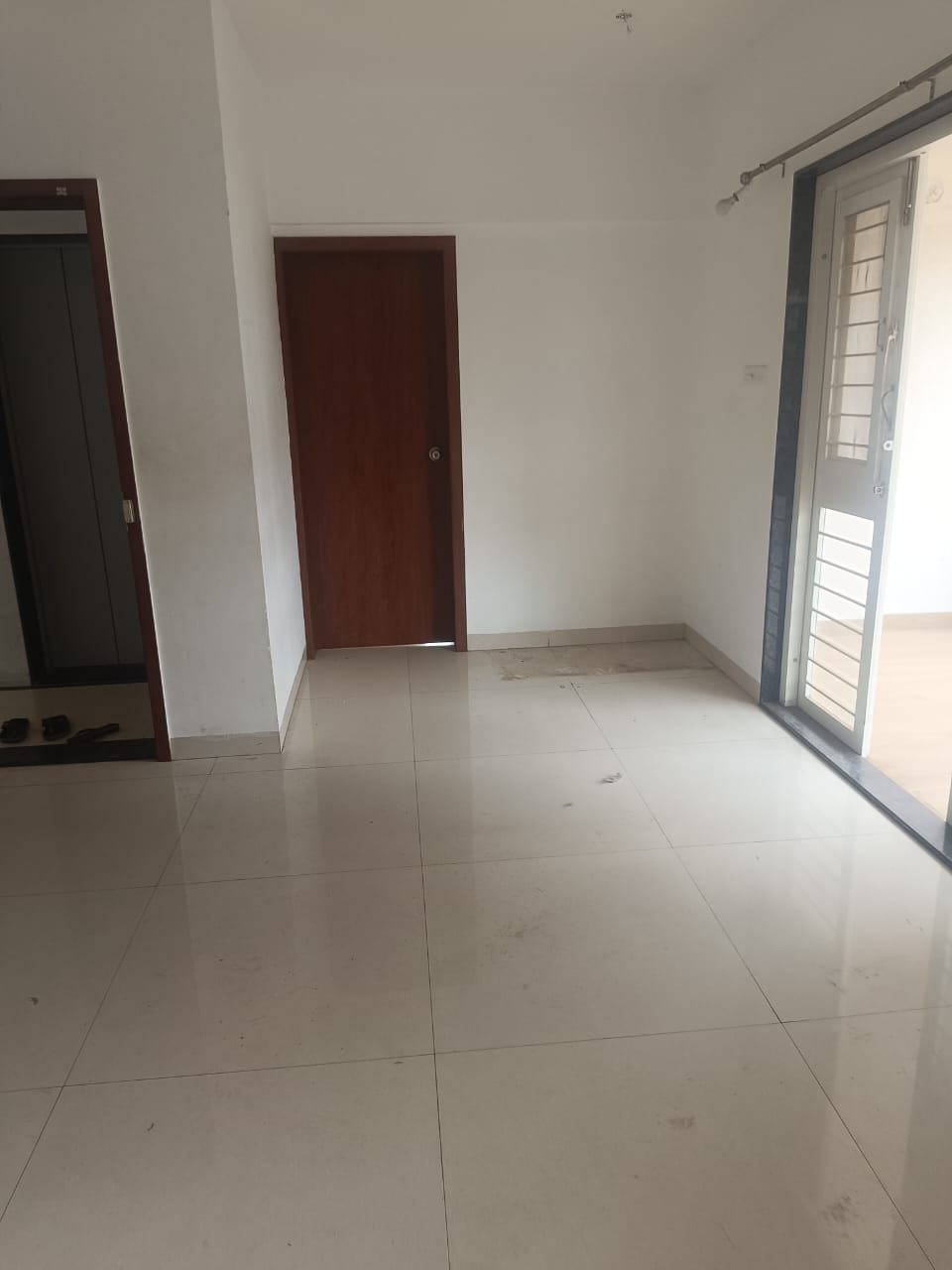 2 BHK Apartment For Rent in Karan Suncoast