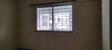 Room in 3 BHK Apartment at Solitaire Apartment, Dhanori – for Rent