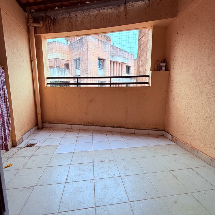 Balcony, kumar-shantiniketan-phase-1 2 Bedroom 750 Sq.Ft. Apartment In Baner Pashan Link Road Pune 9048265