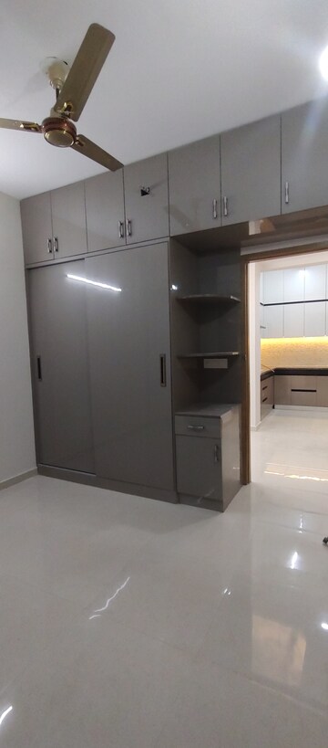 Room in 2 BHK Apartment at Sector 37d – for Rent