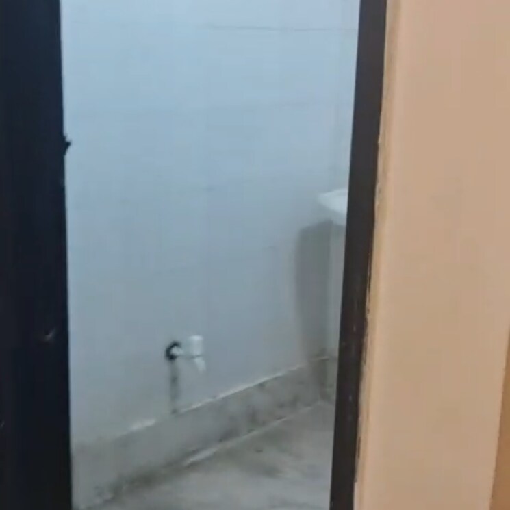 Room, rohini sector 24 2 Bedroom 720 Sq.Ft. Builder Floor In Rohini Sector 24 Delhi 9048331