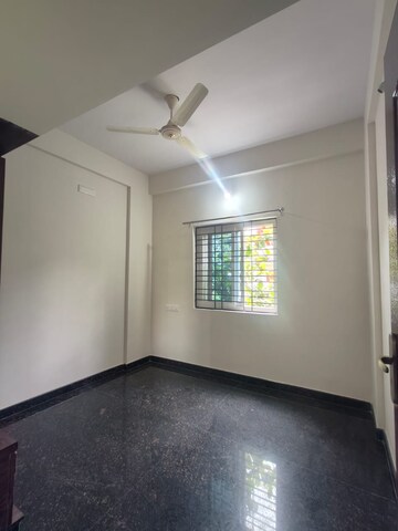 Room in 2 BHK Builder Floor at Iti Layout – for Rent