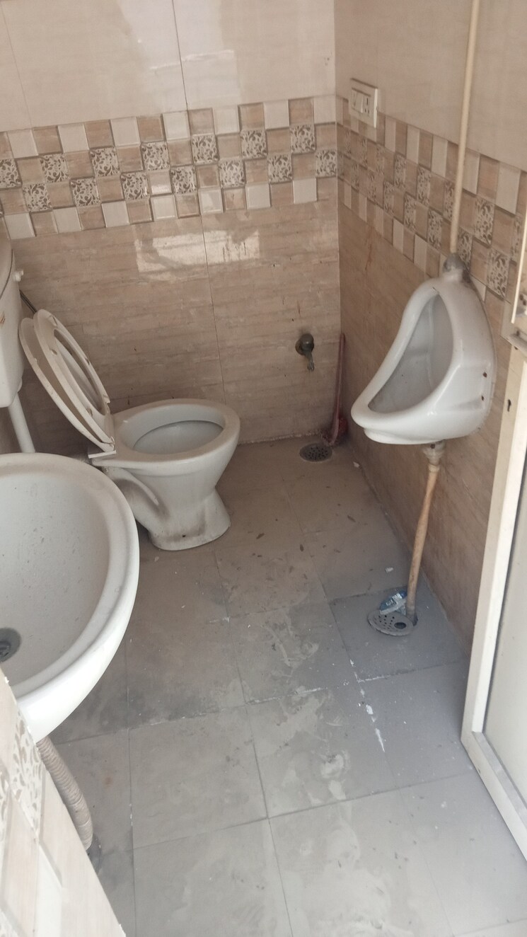 Exterior View, sector 7 Commercial Industrial Plot 210 Sq.Mt. In Sector 7 Noida 9048364