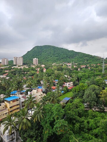 2 BHK Apartment – Garden View at Yash Signature, Chembur - for Rent