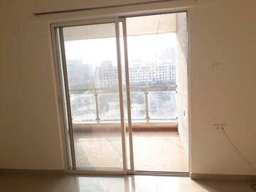 Room in 2 BHK Apartment at Gera Park View, Kharadi – for Sale