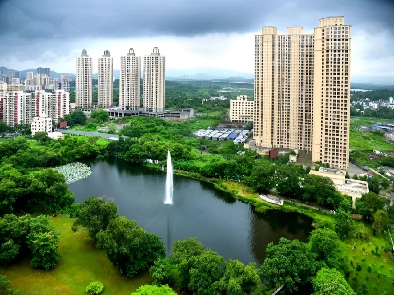 3 BHK + Extra Room Apartment For Rent in Hiranandani Estate