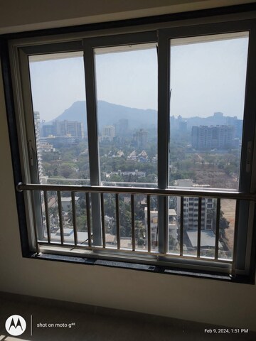 Room in 3 BHK Apartment at Thapar Suburbia, Chembur – for Rent